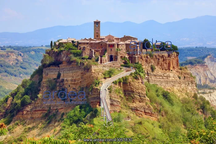 : View of the hilltop village of Civita di Bagnoregio : View of the hilltop village of Civita di Bagnoregio