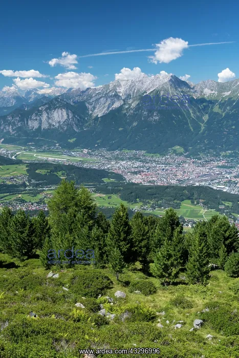  : View from Patscherkofel of northern chain of the