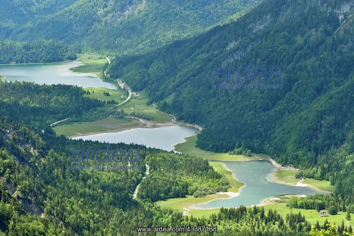 : View over the three-lake area with Lndensee, Mit : View over the three-lake area with Lndensee, Mit