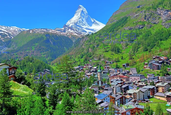 : View of the village with Matterhorn 4478m, Zermatt : View of the village with Matterhorn 4478m, Zermatt