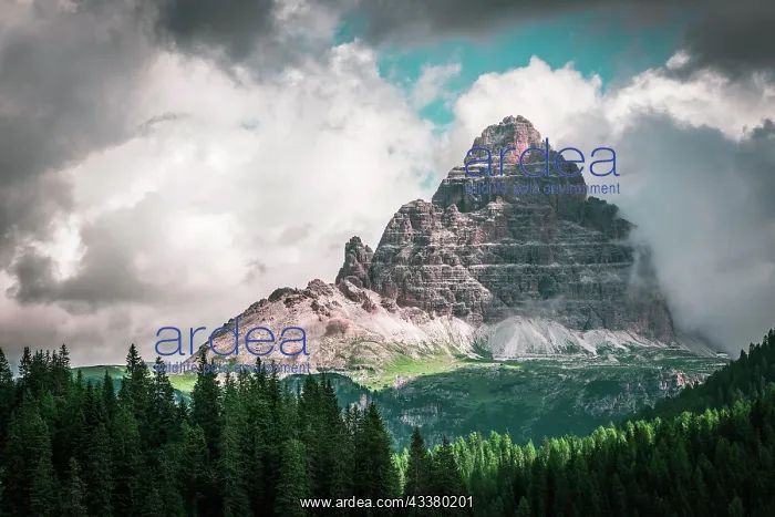 : View of the west face of the Three Peaks, Italy : View of the west face of the Three Peaks, Italy