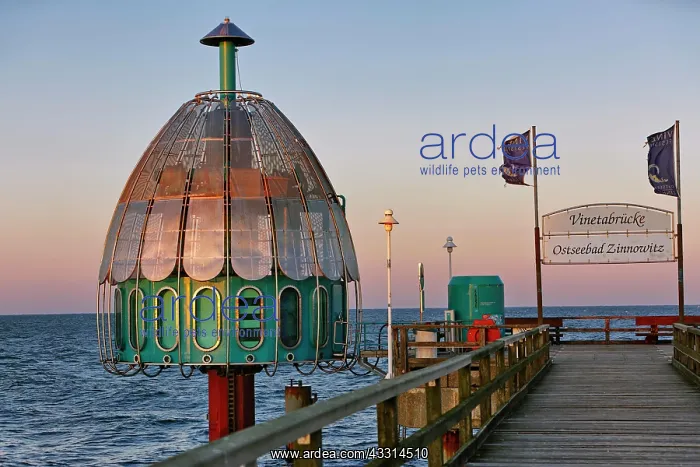 : Vinetabrucke, submarine gondola, beach, baltic seaside : Vinetabrucke, submarine gondola, beach, baltic seaside
