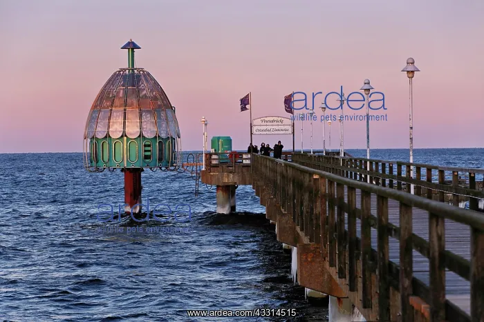 : Vinetabrucke, submarine gondola, beach, baltic seaside : Vinetabrucke, submarine gondola, beach, baltic seaside
