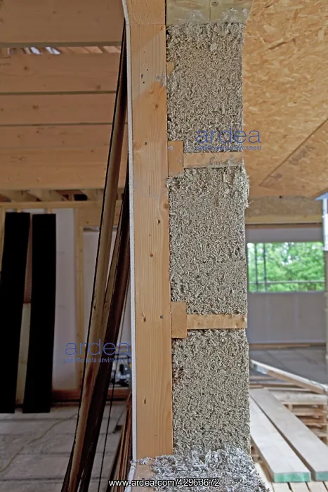 : Wall constructed with 300mm of Tradical hemcrete : Wall constructed with 300mm of Tradical hemcrete