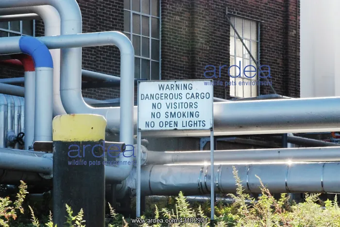 : Warning Sign Along Newtown Creek, NYC : Warning Sign Along Newtown Creek, NYC