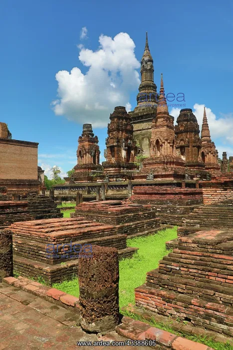 : Wat Mahathat Temple, Royal Sanctuary, Sukhothai, Thailand : Wat Mahathat Temple, Royal Sanctuary, Sukhothai, Thailand