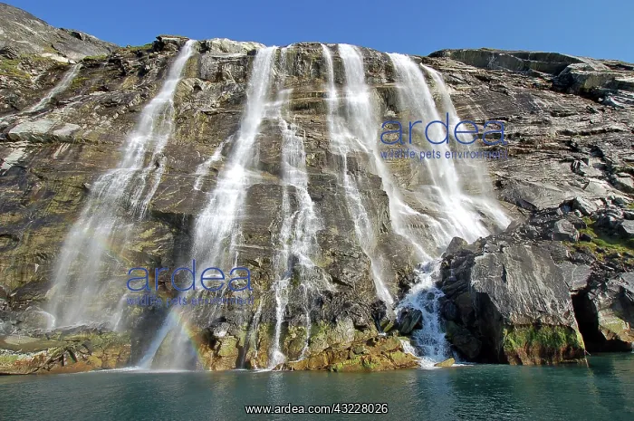 : Waterfalls of Sermitsiaq Glacier in Godthabs : Waterfalls of Sermitsiaq Glacier in Godthabs