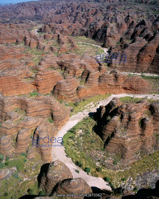 : Western Australia - sandstone range formed 400 : Western Australia - sandstone range formed 400