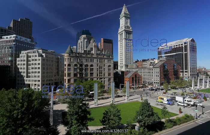 : Wharf District Park with Custom House behind, Boston : Wharf District Park with Custom House behind, Boston