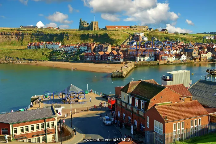 : Whitby harbour looking towards Whitby Abbey, Whitby : Whitby harbour looking towards Whitby Abbey, Whitby