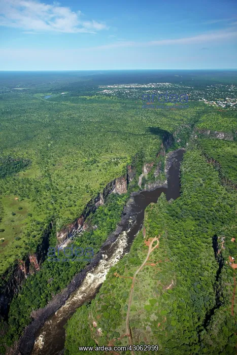  : White water rapids on Zambezi River in Batoka