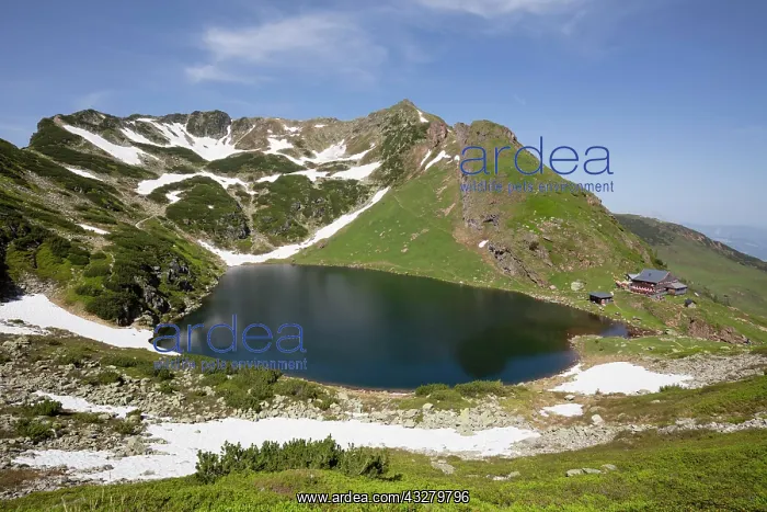 : Wildseeloderhaus at Lake Wildseelodersee, 1854m : Wildseeloderhaus at Lake Wildseelodersee, 1854m