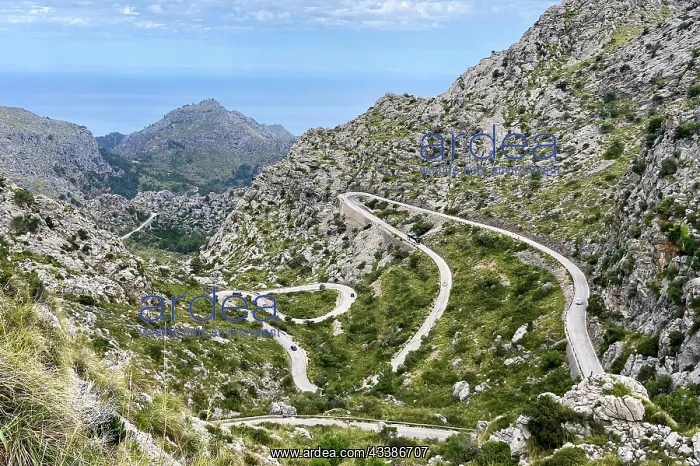 : The winding road from Sa Calobra to Coll dels Re : The winding road from Sa Calobra to Coll dels Re