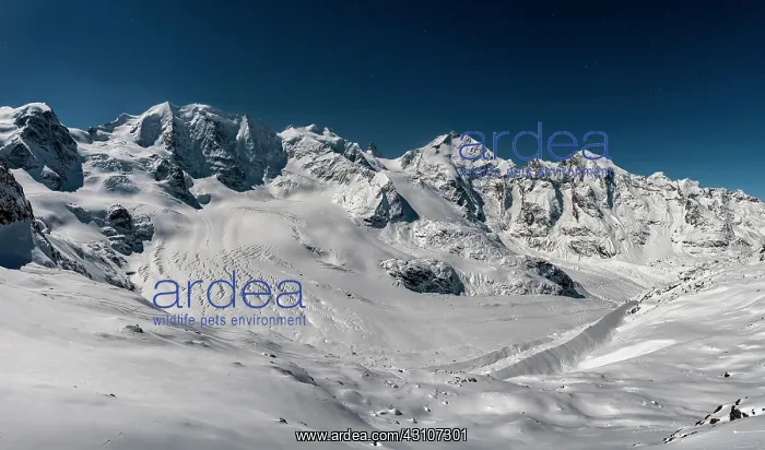 : Winter mountain panorama on the Diavolezza at full : Winter mountain panorama on the Diavolezza at full