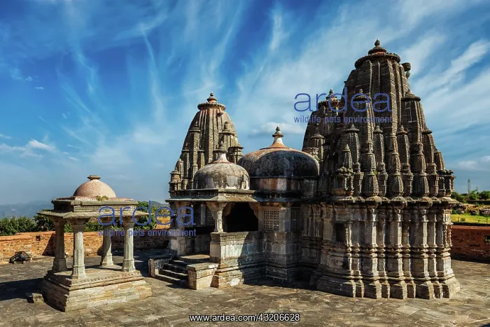 : Yagya Mandir Hindu temple in Kumbhalgarh fort. R : Yagya Mandir Hindu temple in Kumbhalgarh fort. R