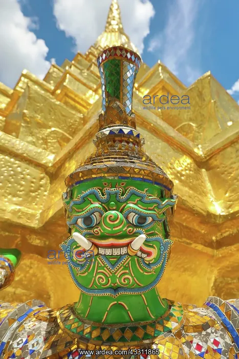 : Yaksha Demon Statue on a golden chedi, Phra Suvarnachedi : Yaksha Demon Statue on a golden chedi, Phra Suvarnachedi