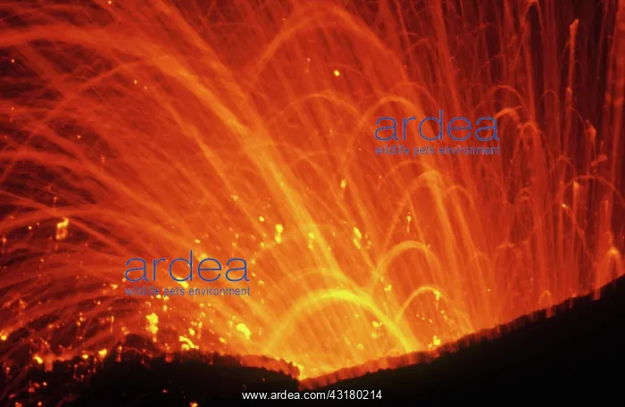 : Yasur Volcano : Yasur Volcano