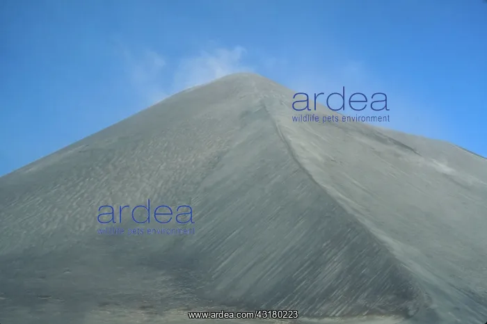 : Yasur Volcano : Yasur Volcano