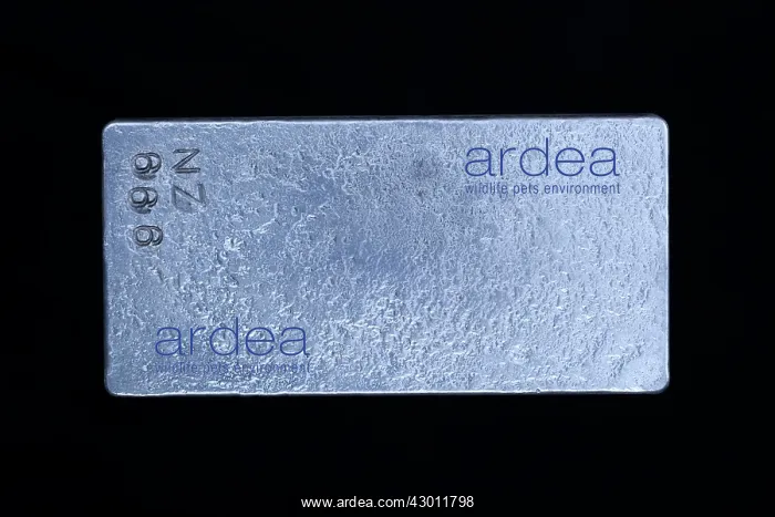  : Zinc (Zn) Ingot