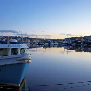 80190182 Whitby - harbour with boats and bridge 80190182 Whitby - harbour with boats and bridge