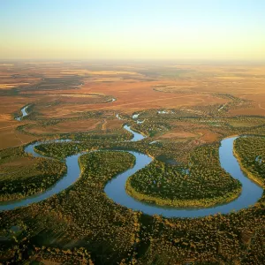 Aerial - Murray River and its meanders - between Aerial - Murray River and its meanders - between