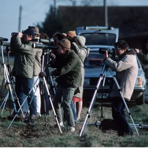 BIRDWATCHERS - ON ROADSIDE BIRDWATCHERS - ON ROADSIDE