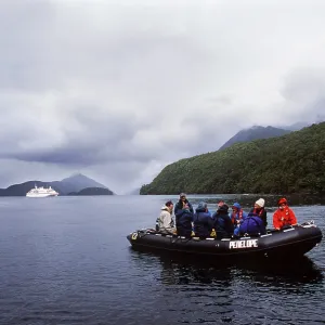 BOAT & ECO-TOURISTS BOAT & ECO-TOURISTS