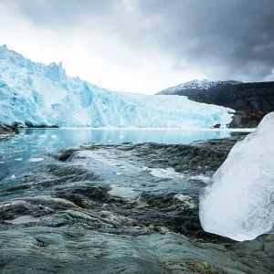 Brujo Glacier