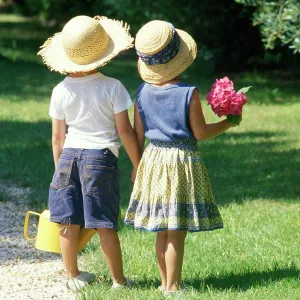 Cute - children in straw hats Cute - children in straw hats
