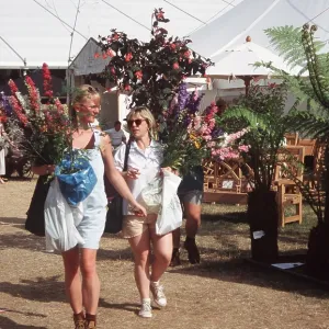 FLOWER SHOW - women with flowers at hampton court