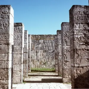 Mexico, Chichen, Itza, - Temple of the Warriors Mexico, Chichen, Itza, - Temple of the Warriors