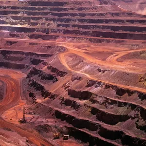 Mount Newman iron mine on Mount Whaleback Mount Newman iron mine on Mount Whaleback