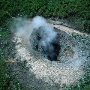 Vulcano in Gabuna zolf area, Walindi, West New Britain, Papu Vulcano in Gabuna zolf area, Walindi, West New Britain, Papu