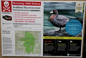Signs: 1080 Warning Sign these poison baits laid to kill