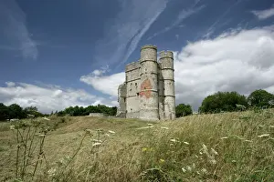 14th: The 14th Century Donnington Castle