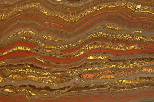 Layers: 80178945 Banded Iron - alternating layers of red