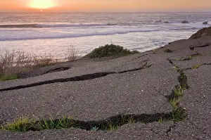Level: 80179090 Erosion - of cliffs and Route 1 Westport