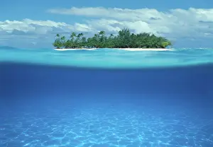 Tranquillity: 80183982 Seascape Maldives Islands Agenzia Giornalistica
