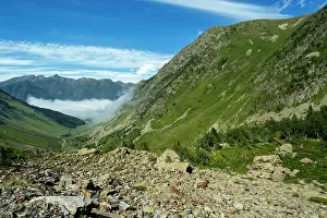 Ways: 80184056 Climbing Route - to lake and shelter -