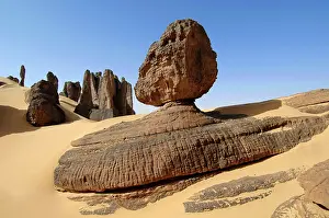 Ventures: 80184191 Rock Formation - Tin Akscheker Sahara