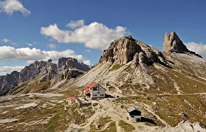 Tracks: 80184227 Tre Cime Refuge - with Sasso di Sesto and