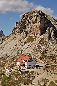 Tracks: 80184229 Tre Cime Refuge - with Sasso di Sesto and