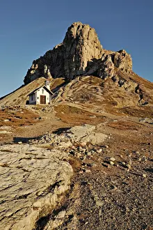 Tracks: 80184232 Tre Cime Chapel - with Sasso di Sesto and