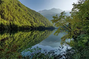 Sichuan: 80185289 Mirror Lake Jiuzhaigou National Park, Sichuan