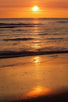 Texel: 80186141 Sunset - over the North Sea Island of Texel