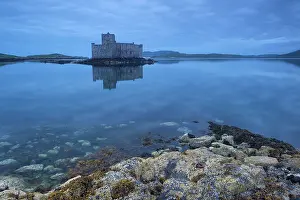 Medieval: 80186691 Kisimul Castle - at dawn Barra, Outer