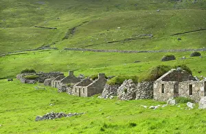 Dyke: 80186725 Stone houses and black houses - along the
