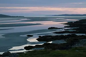 Sands: 80186728 Twilight - view from Luskentyre west coast
