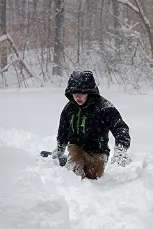 Sledging: 80187026 Snow - Children sledging - Winter storm