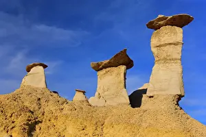 Artfully: 80187207 Hoodoos and Badlands - artfully sculpted